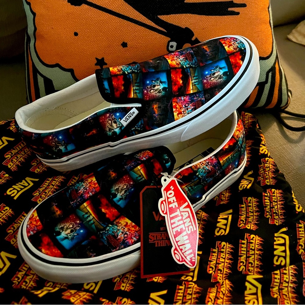 Brand New custom Stranger Things Vans! Mens SZ 8 womens 9 1/2 NOT IN STORES!